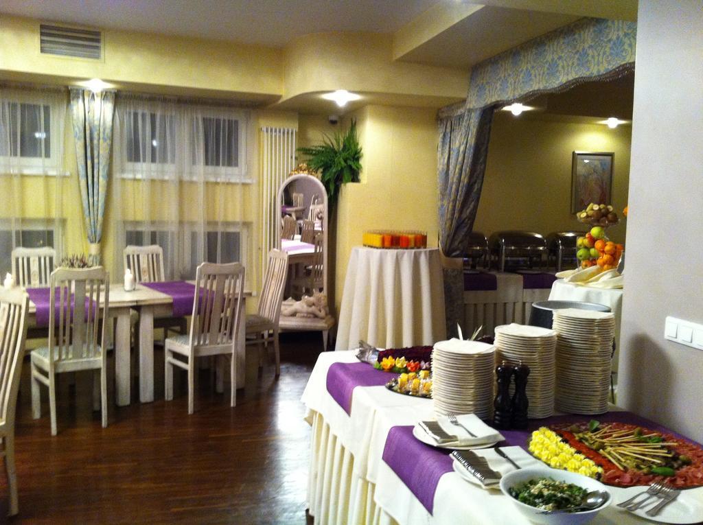 Via Appia Hotel Raszyn Exterior photo